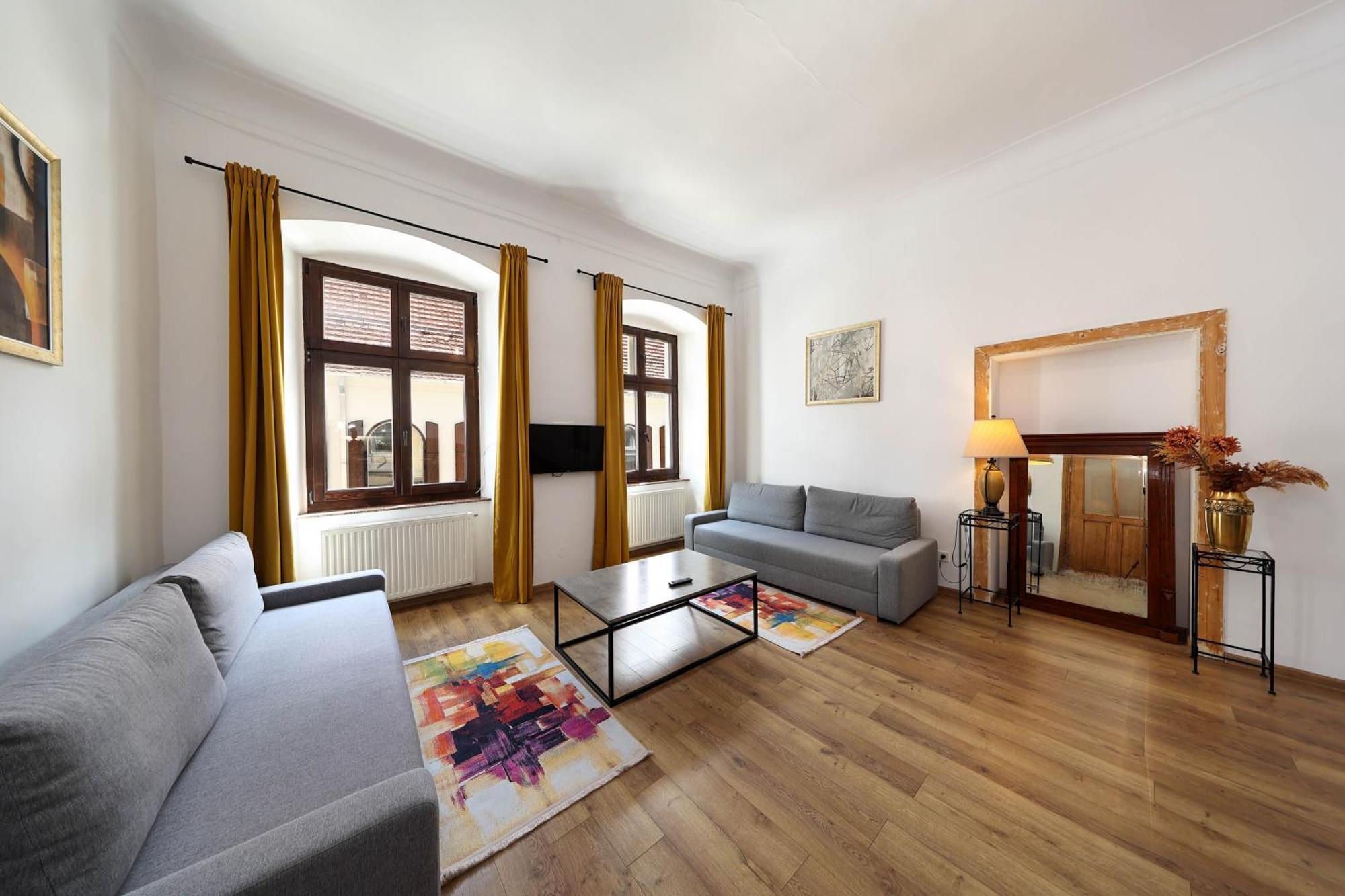 Hirscher Apartments 브라쇼브 객실 사진