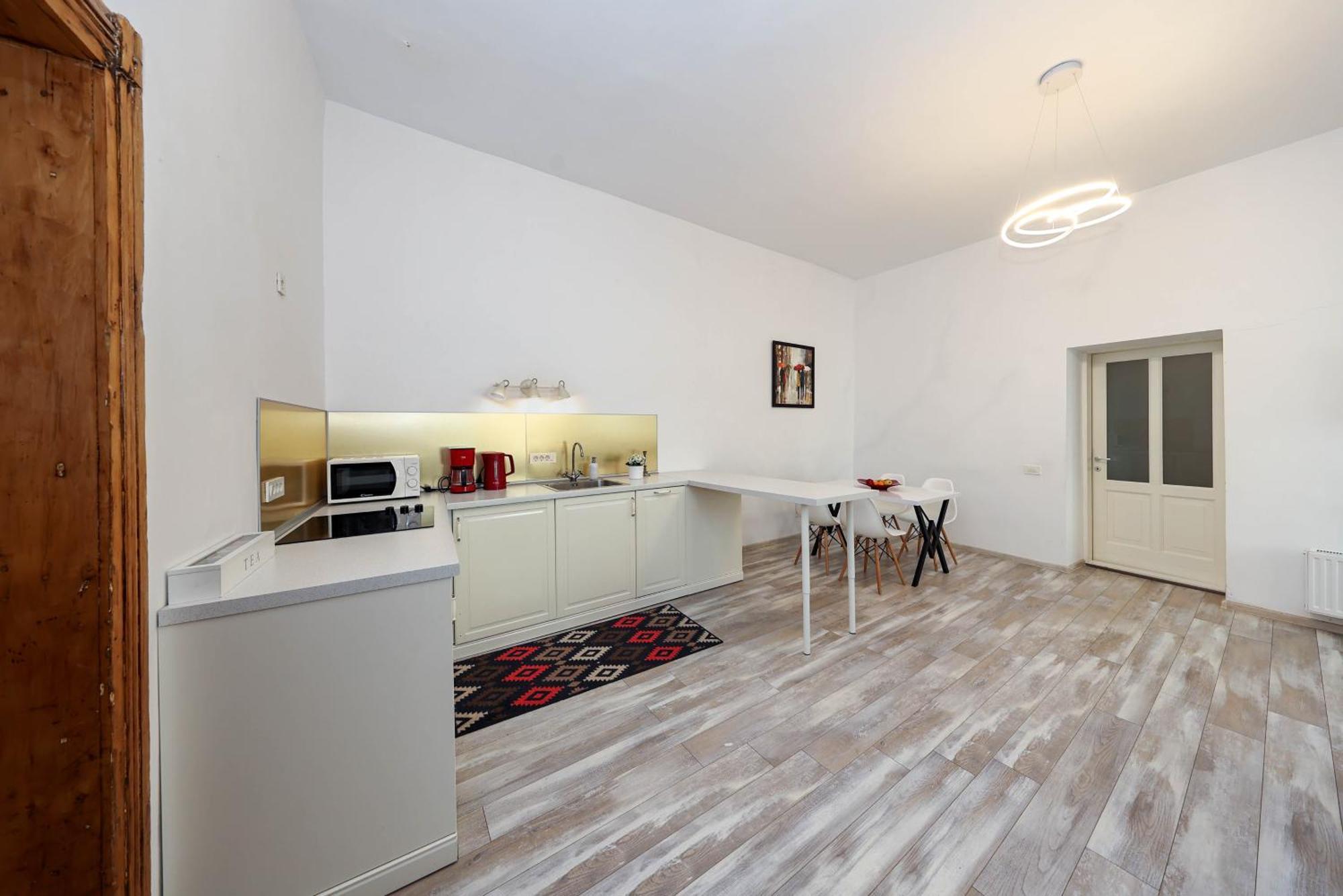 Hirscher Apartments 브라쇼브 객실 사진