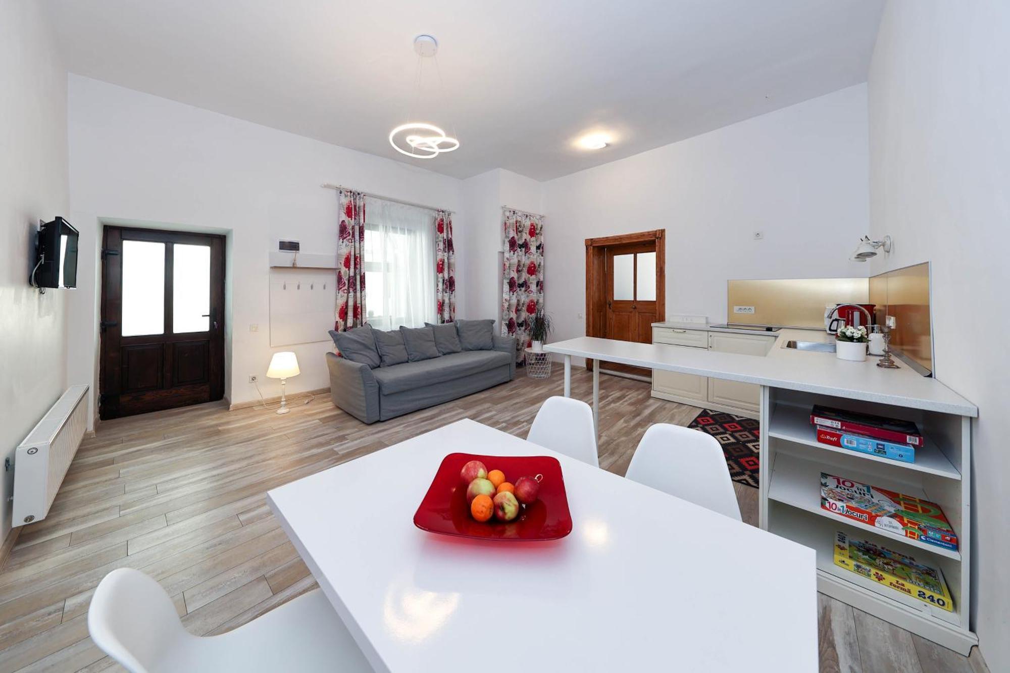 Hirscher Apartments 브라쇼브 외부 사진