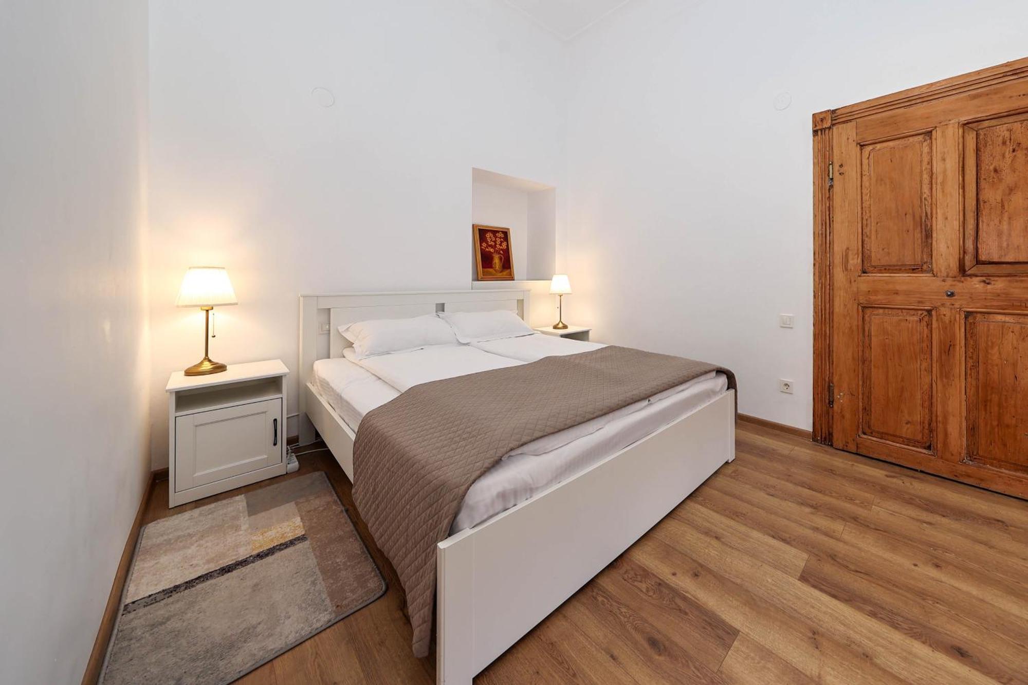Hirscher Apartments 브라쇼브 외부 사진